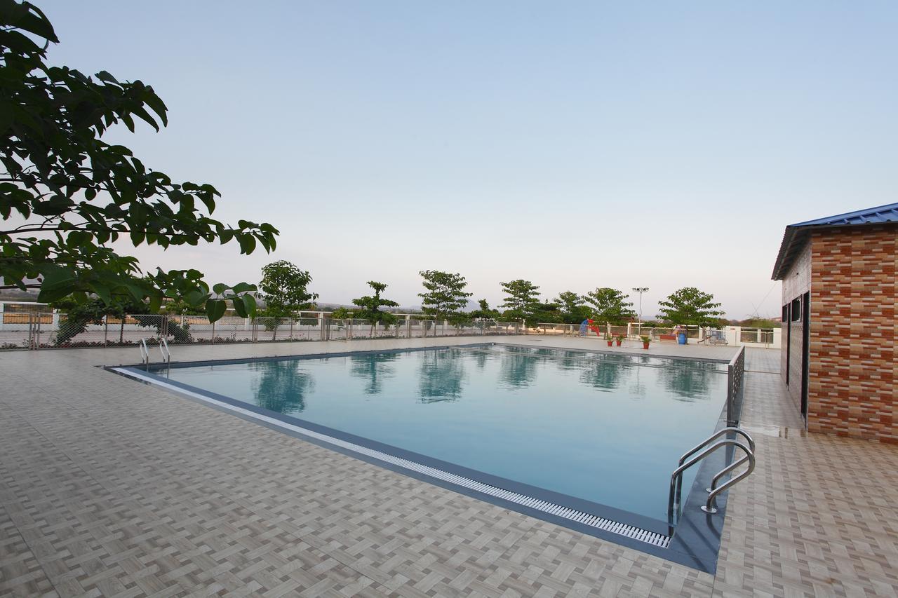 Gp Hotels And Resorts Насик Экстерьер фото